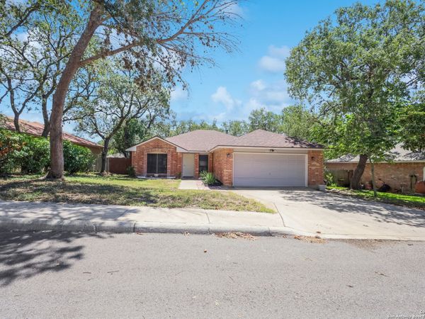 8605 Wood Peak, San Antonio, TX 78251