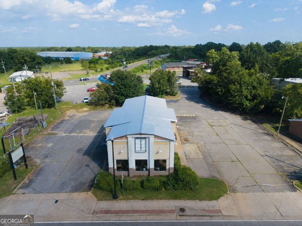 210 N Camellia Boulevard, Fort Valley, GA 31030