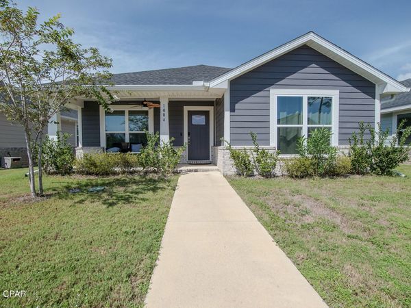 1004 Seafoam Street, Panama City, FL 32404