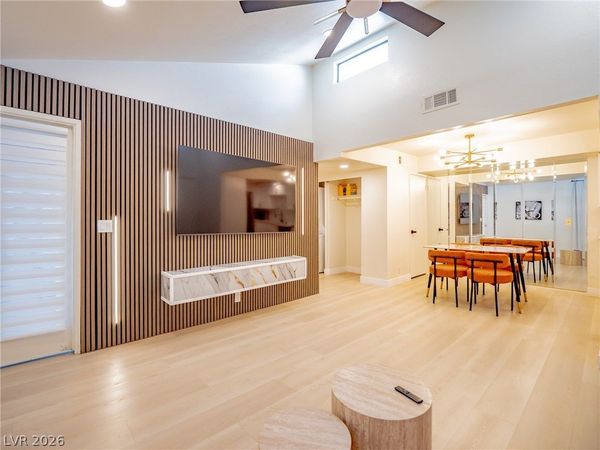 1701 E Katie Avenue , Unit 72, Las Vegas, NV 89119