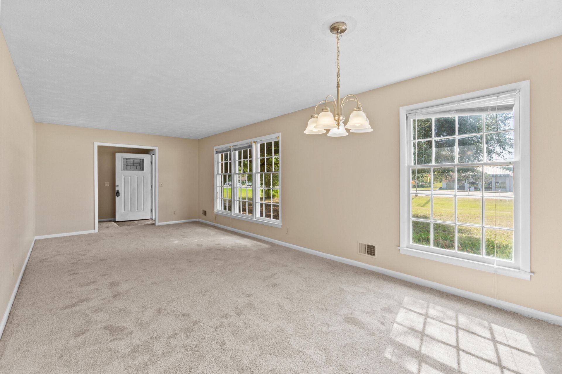 1757 Saint Matthews Road Photo 8