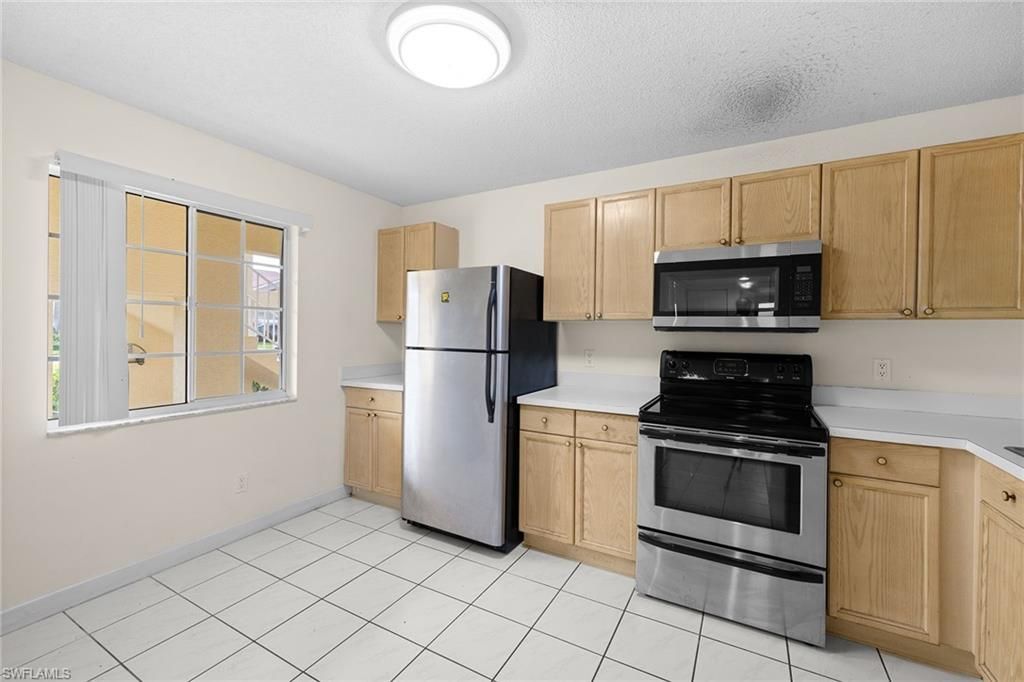 7725 Jewel Ln, Unit 104, Naples, FL 34109 Photo