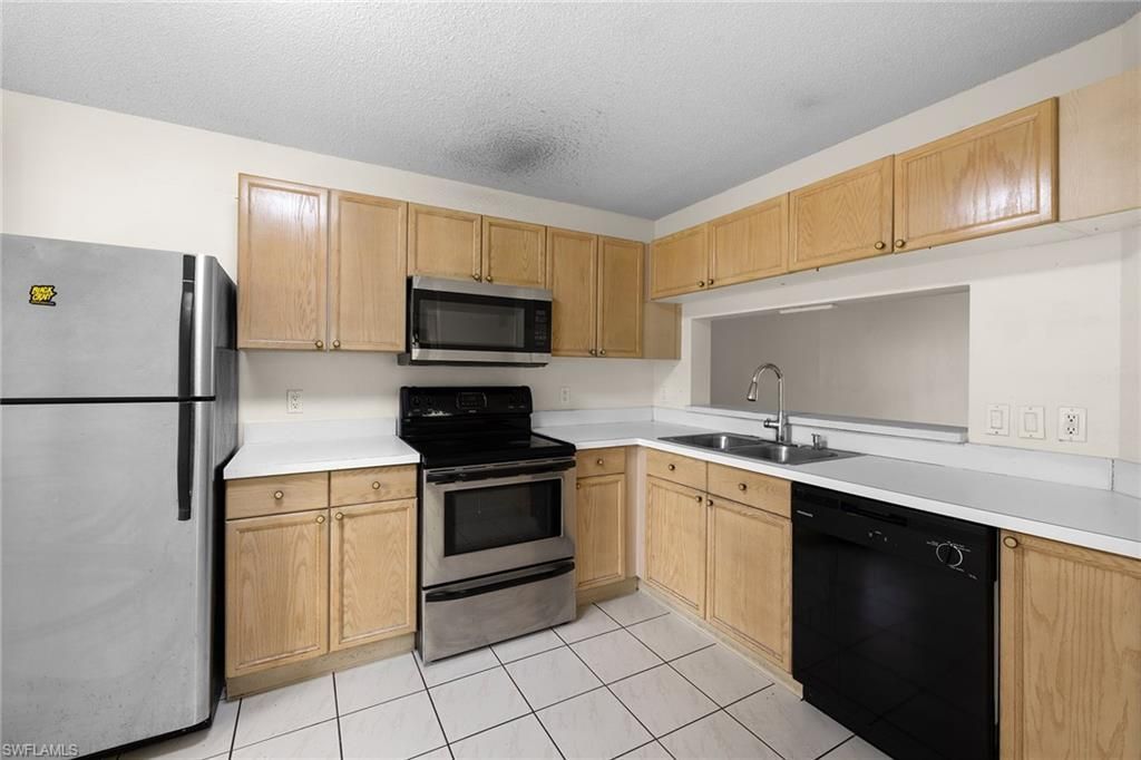 7725 Jewel Ln, Unit 104, Naples, FL 34109 Photo