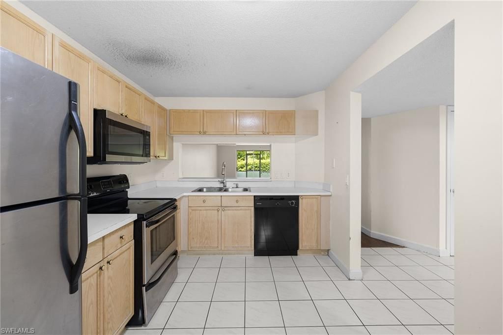 7725 Jewel Ln, Unit 104, Naples, FL 34109 Photo