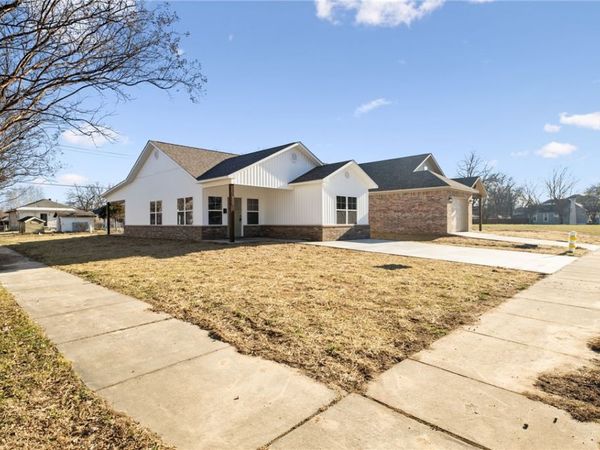 920 N 13th , Fort Smith, AR 72901