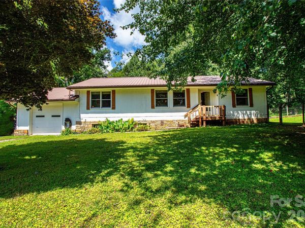 570 Flat Creek Valley Road , Lake Toxaway, NC 28747