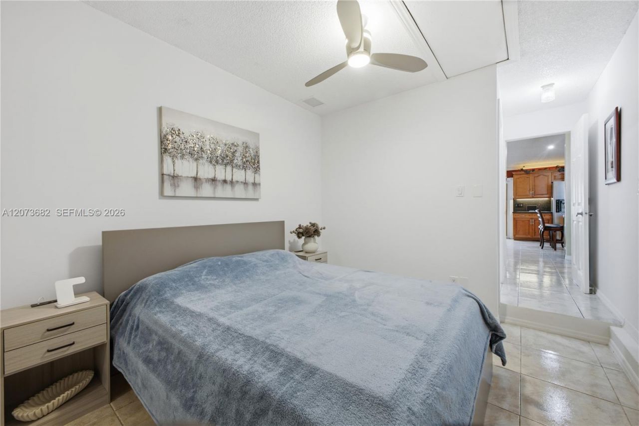 8635 SW 15th St , Pembroke Pines, FL 33025 Photo