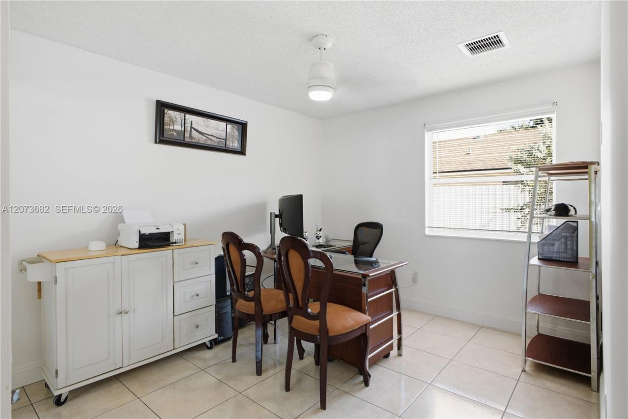 8635 SW 15th St , Pembroke Pines, FL 33025 Photo