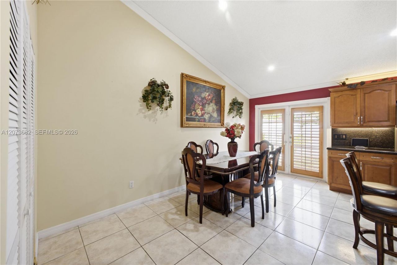 8635 SW 15th St , Pembroke Pines, FL 33025 Photo