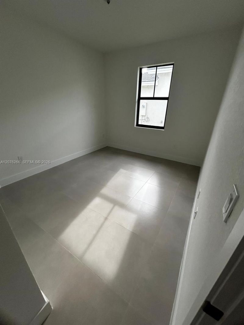 14435 SW 13th Ter, Miami, FL 33184 Photo