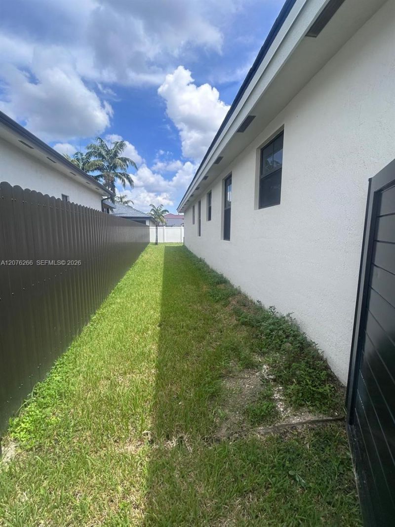 14435 SW 13th Ter, Miami, FL 33184 Photo
