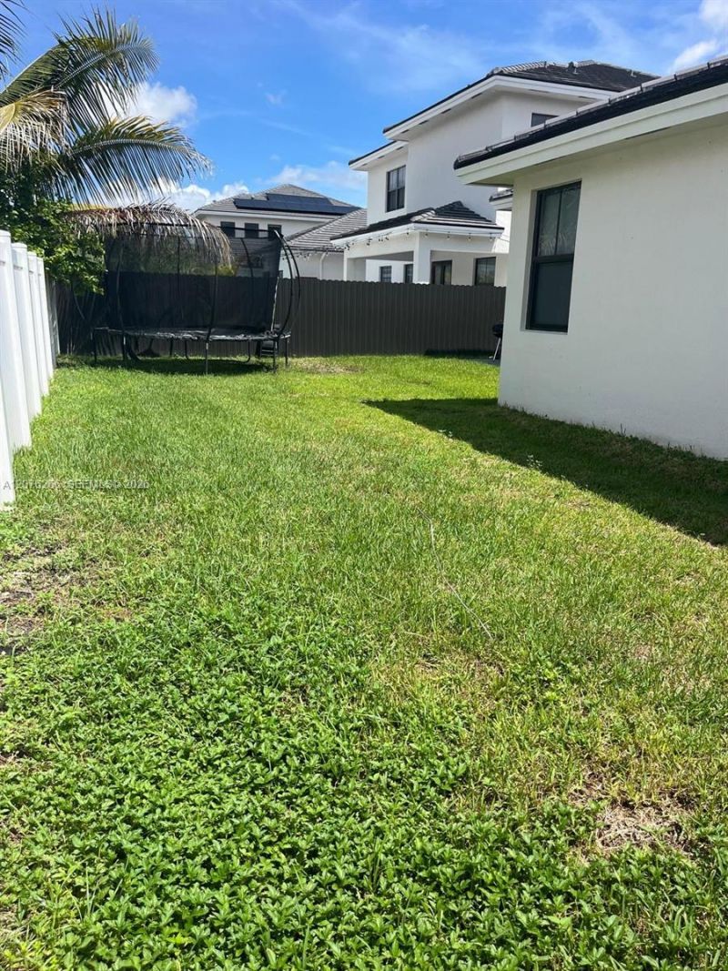 14435 SW 13th Ter, Miami, FL 33184 Photo