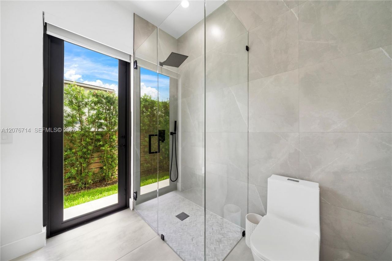 1629 NE 4th Pl, Fort Lauderdale, FL 33301 Photo