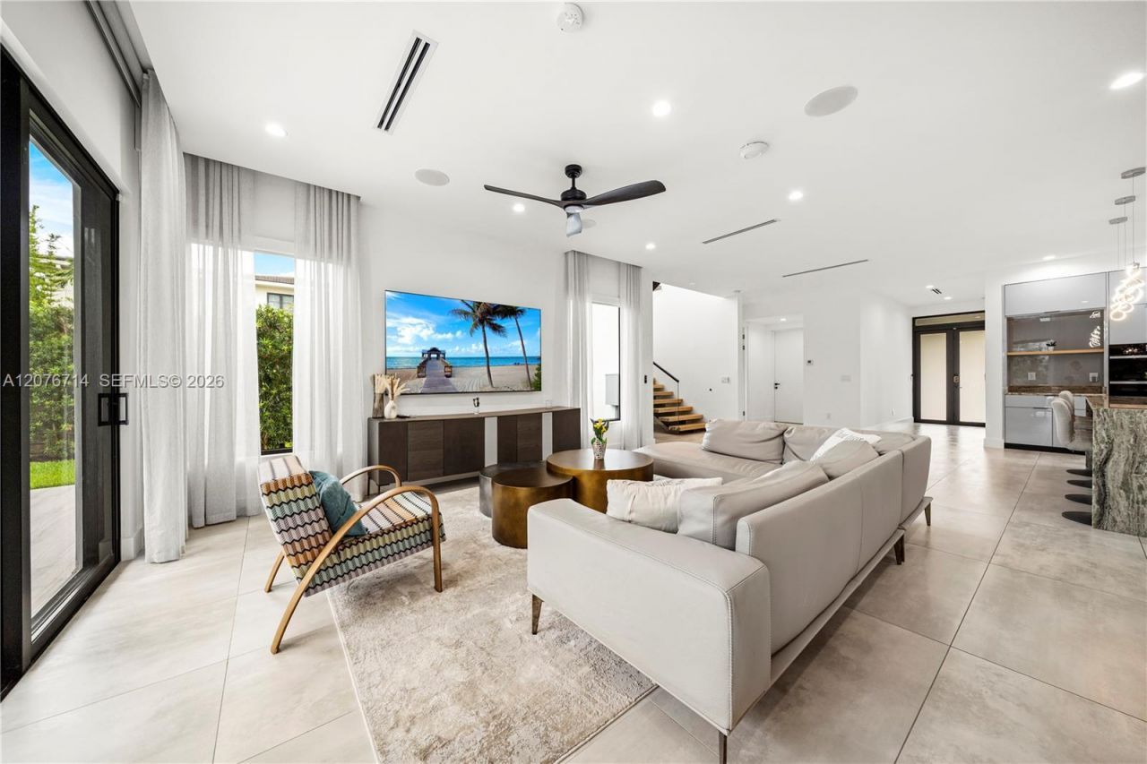 1629 NE 4th Pl, Fort Lauderdale, FL 33301 Photo