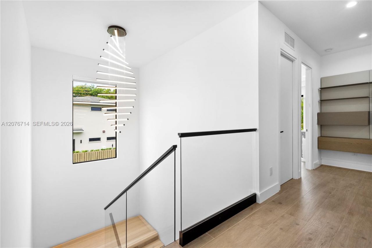 1629 NE 4th Pl, Fort Lauderdale, FL 33301 Photo