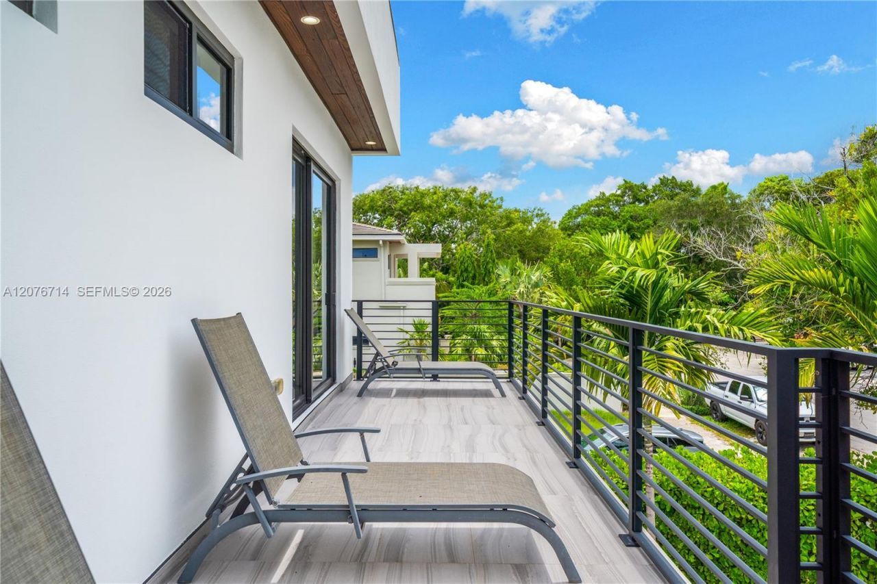 1629 NE 4th Pl, Fort Lauderdale, FL 33301 Photo