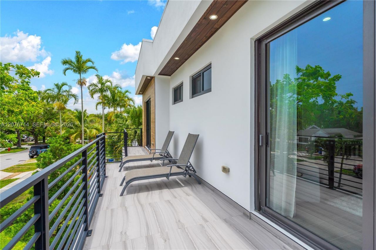 1629 NE 4th Pl, Fort Lauderdale, FL 33301 Photo