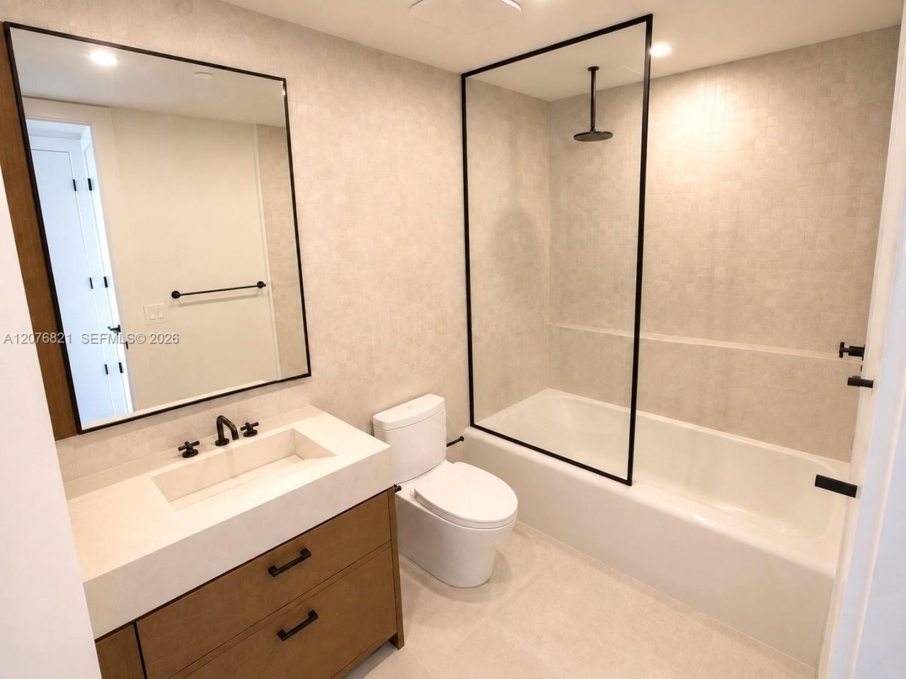 2200 Brickell Ave, Unit 410, Miami, FL 33129 Photo