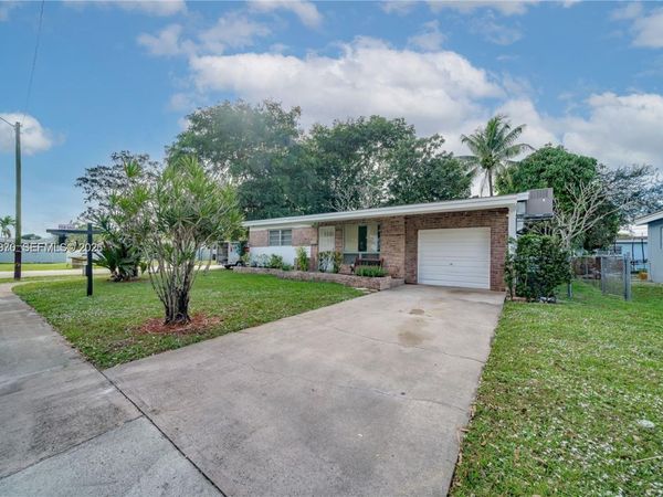 650 N 73rd Ave, Hollywood, FL 33024