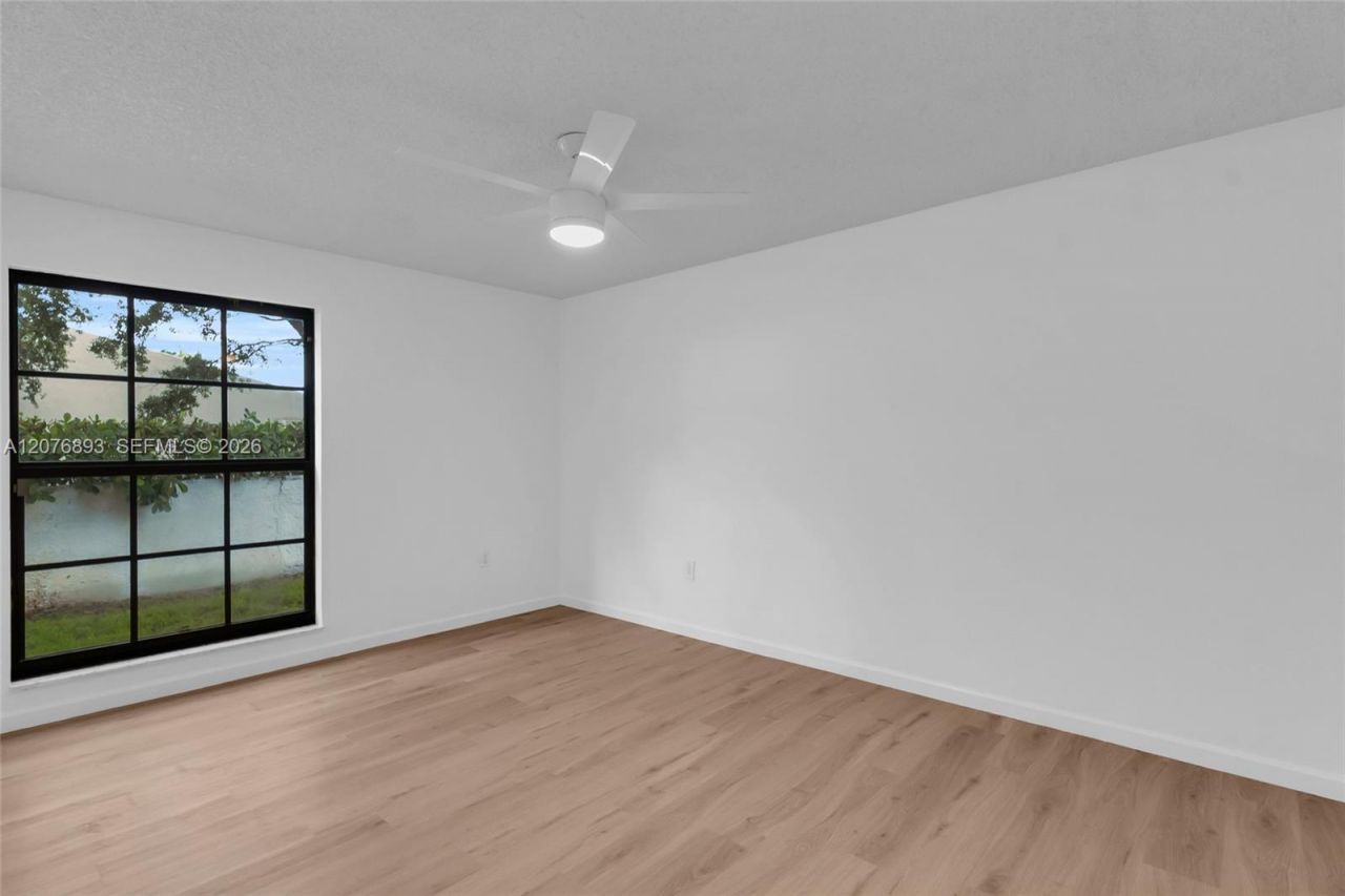 7100 Fairway Dr , Unit K11, Miami Lakes, FL 33014 Photo