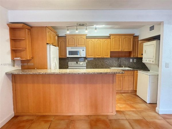 7915 SW 104th St , Unit 104G, Miami, FL 33156