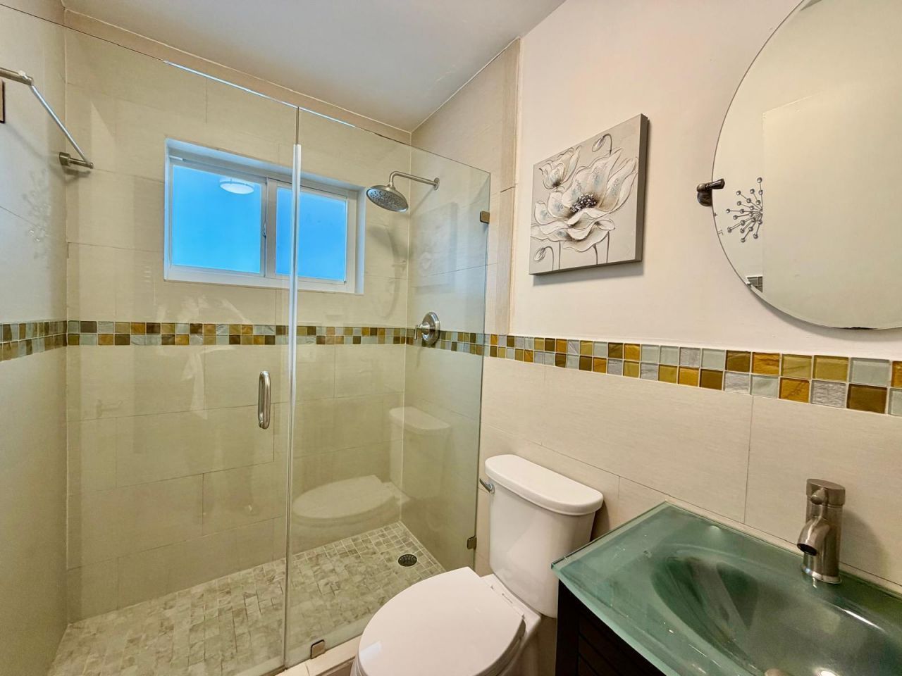 1092 W 32nd Street, Hialeah, FL 33012 Photo