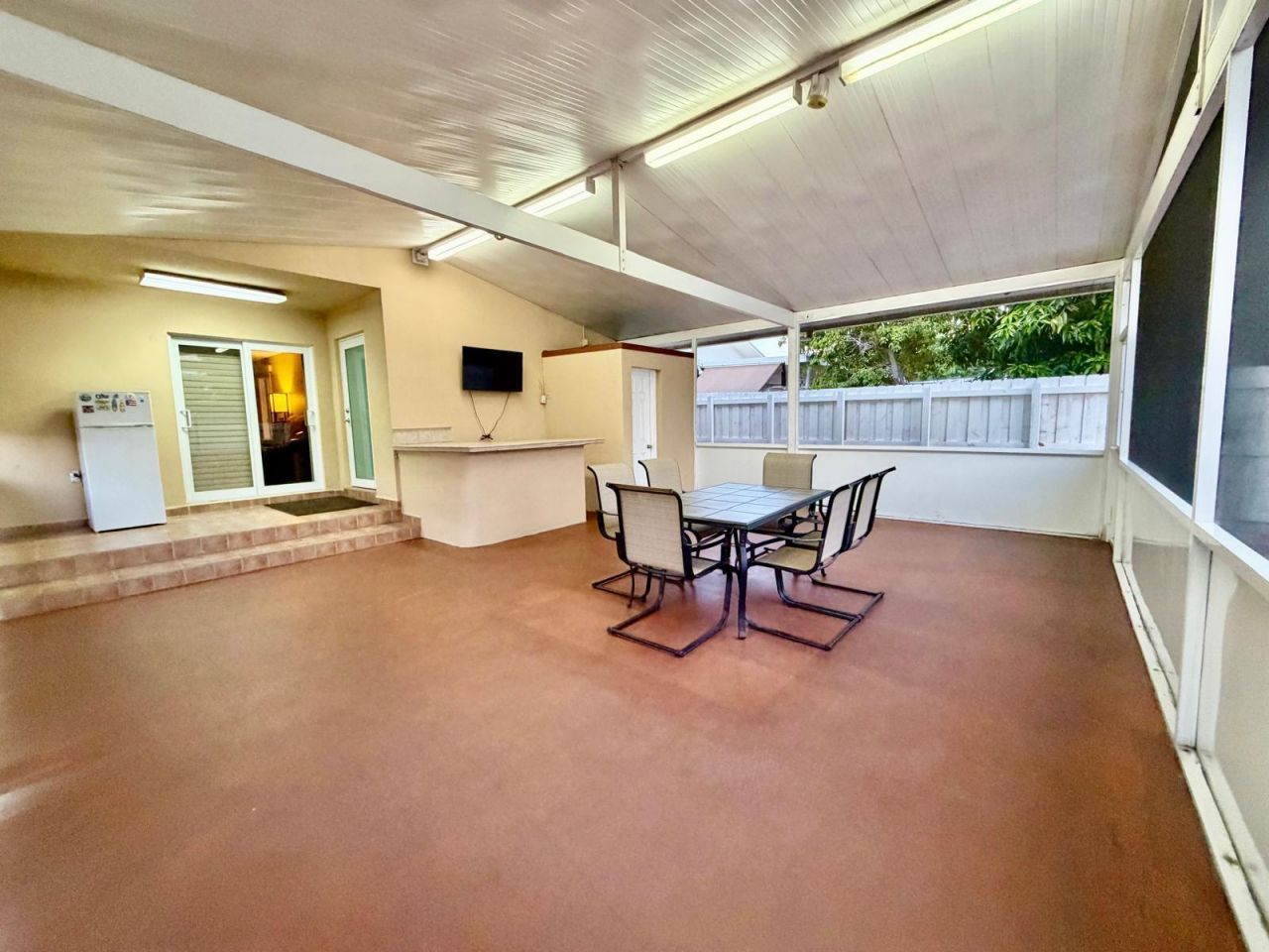 1092 W 32nd Street, Hialeah, FL 33012 Photo