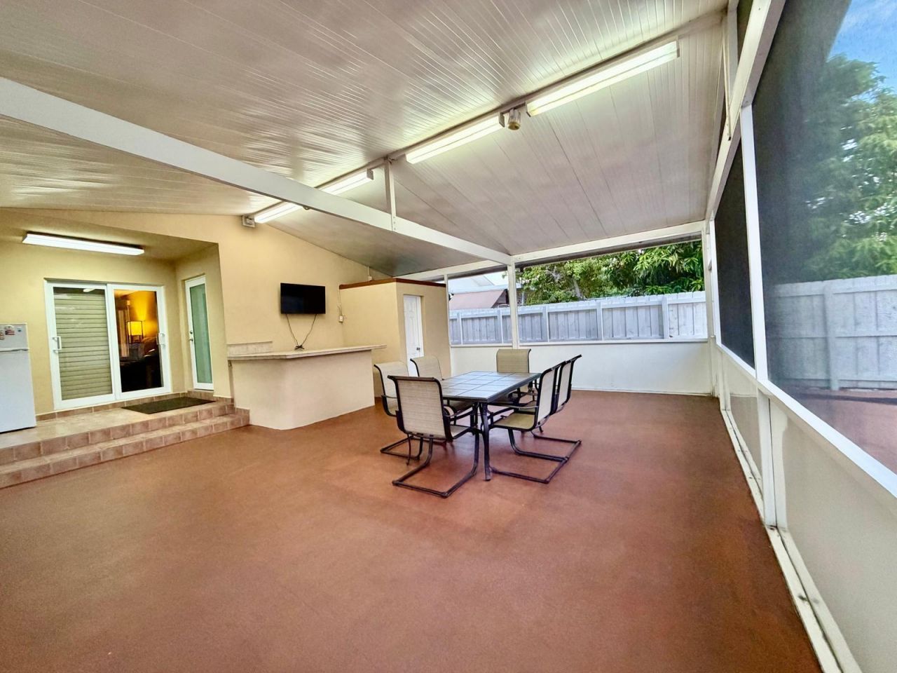 1092 W 32nd Street, Hialeah, FL 33012 Photo