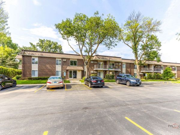 1147 Miller Lane , Unit 201, Buffalo Grove, IL 60089