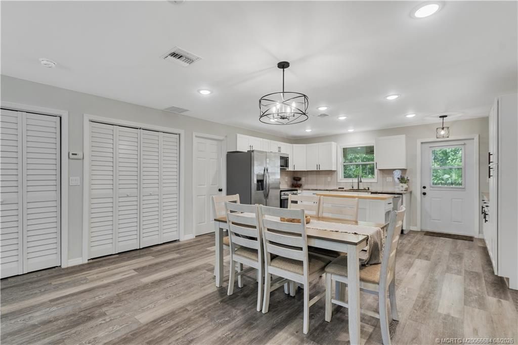 8255 105th Court, Vero Beach, FL 32967 Photo