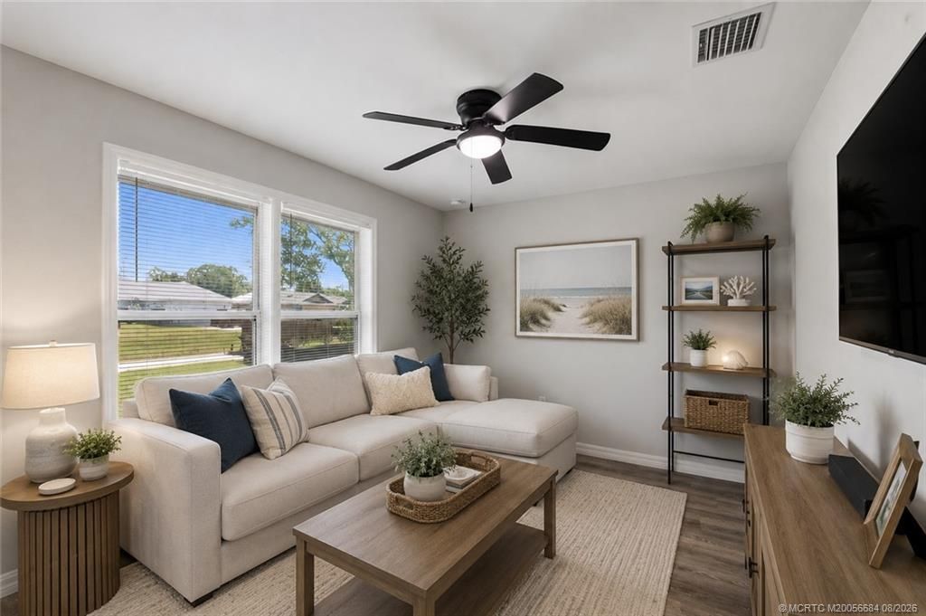 8255 105th Court, Vero Beach, FL 32967 Photo