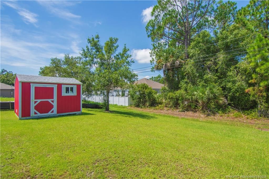 8255 105th Court, Vero Beach, FL 32967 Photo