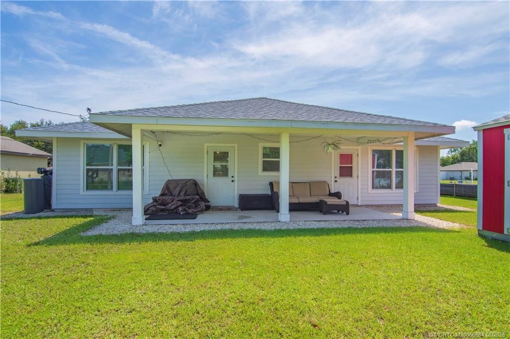 8255 105th Court, Vero Beach, FL 32967 Photo