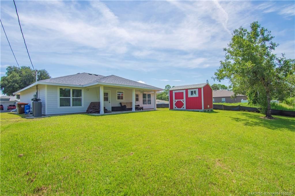 8255 105th Court, Vero Beach, FL 32967 Photo