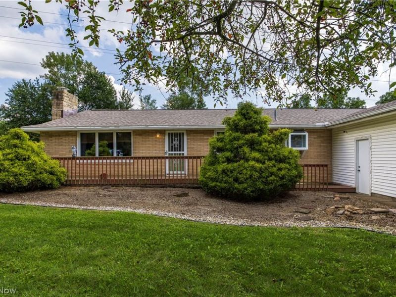 6310 Dodge Road SW, Canton, OH 44706 Photo 2