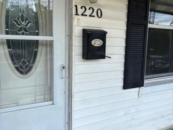 1220 W 9TH STREET, CHESTER, PA 19013