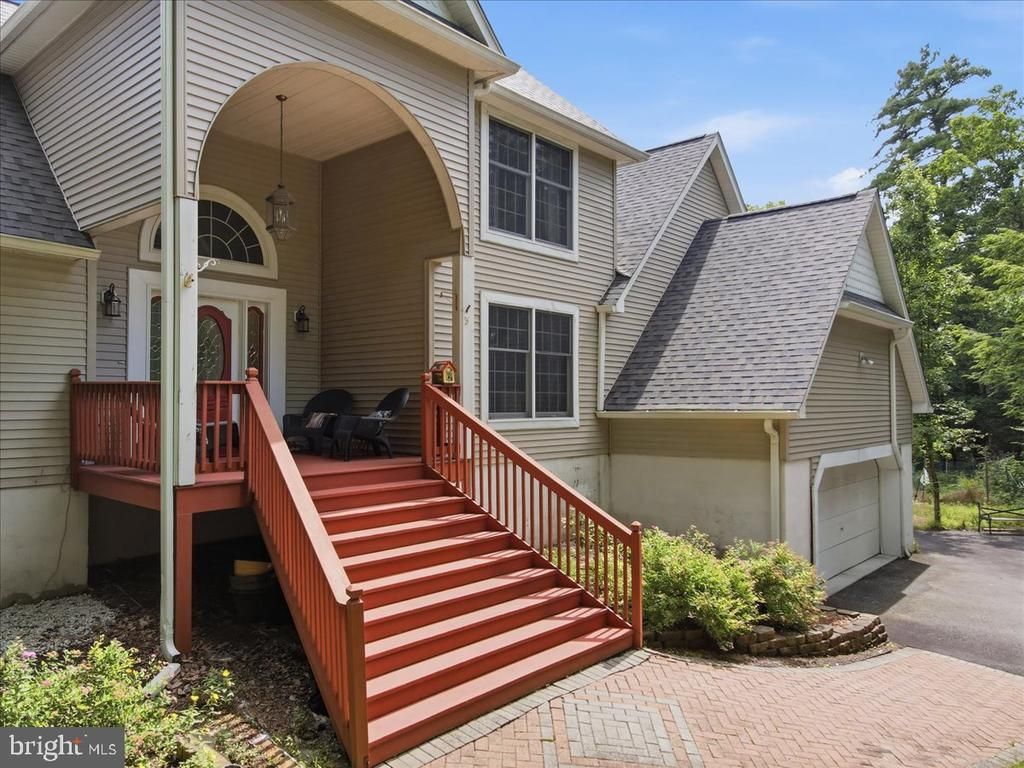 111 MILL RIDGE DRIVE , MILFORD, PA 18337