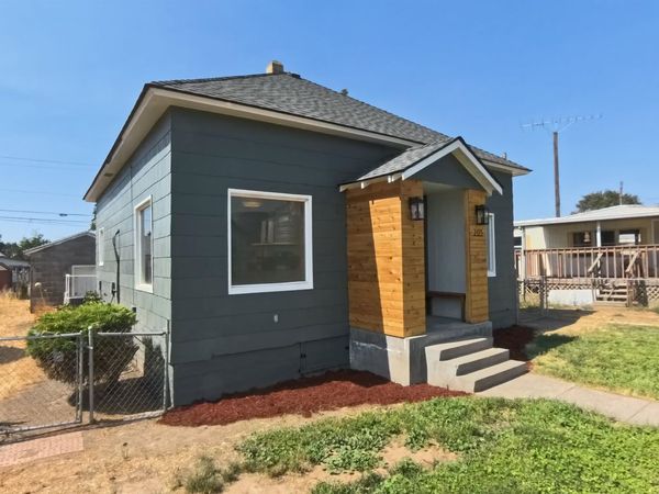205 E Broadway St, Ritzville, WA 99169