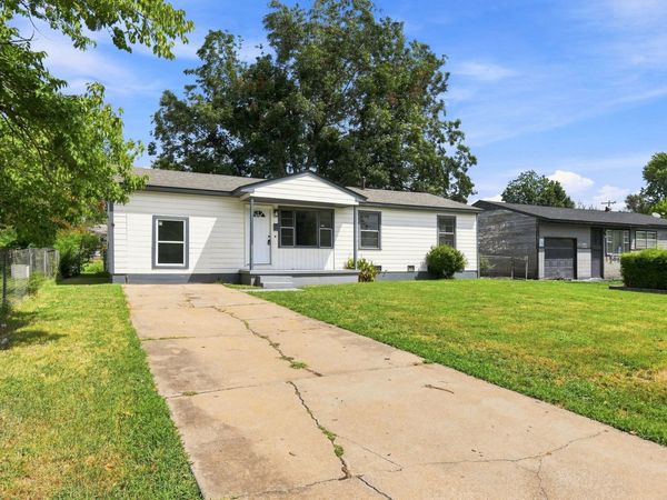 835 E 52nd Street N, Tulsa, OK 74126