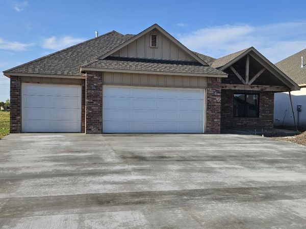 10401 E 132nd Street S, Bixby, OK 74008