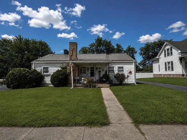 416 JONES AVENUE, OAK HILL, WV 25901