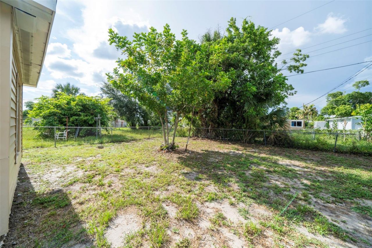 2985 Saint Charles Street , Fort Myers, FL 33916 Photo