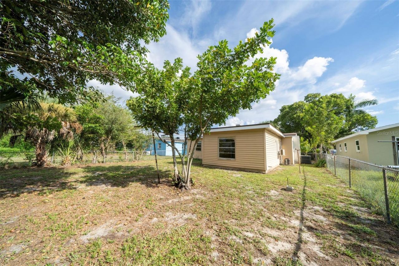 2985 Saint Charles Street , Fort Myers, FL 33916 Photo