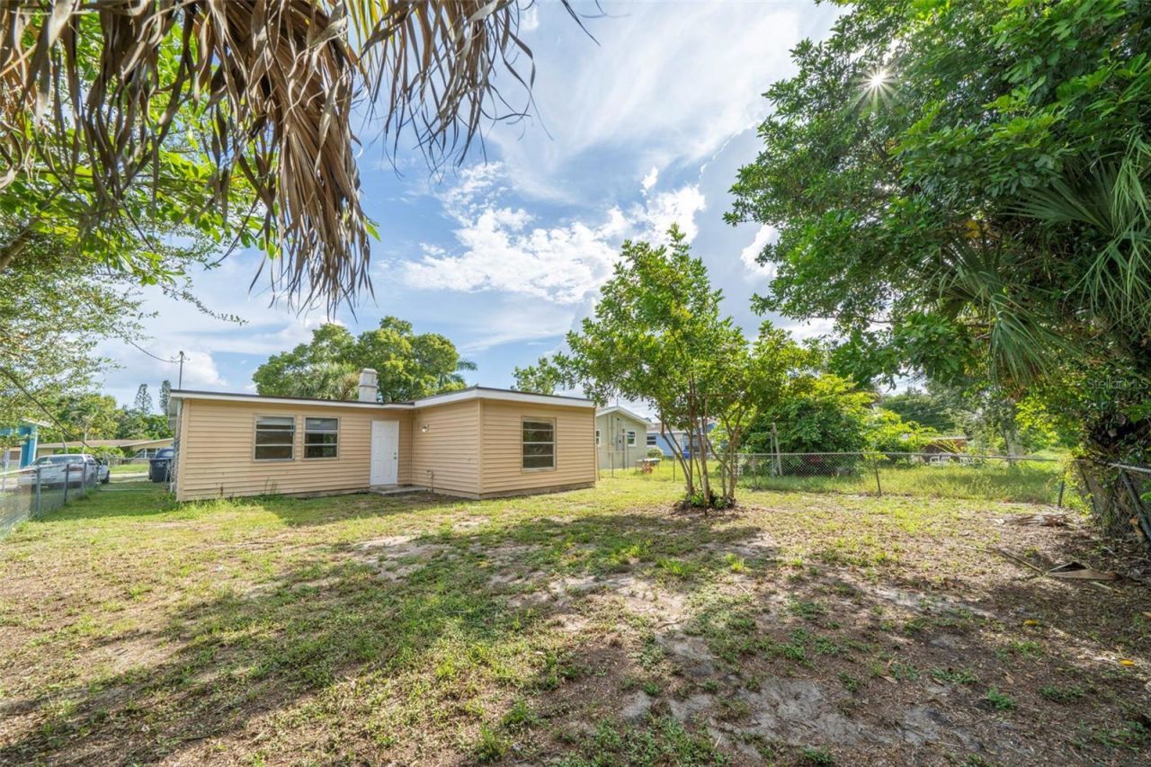 2985 Saint Charles Street , Fort Myers, FL 33916 Photo