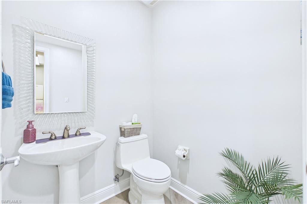 2090 W First St, Unit G2907, Fort Myers, FL 33901 Photo