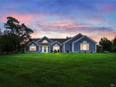 9500 Moorgate Court, Washington TWP, OH 45458