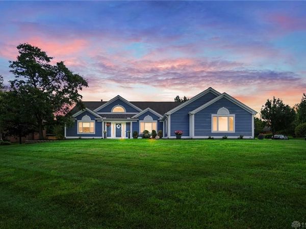 9500 Moorgate Court, Washington TWP, OH 45458