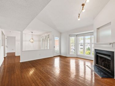 911 Washington Street, Unit 301, Raleigh, NC 27605