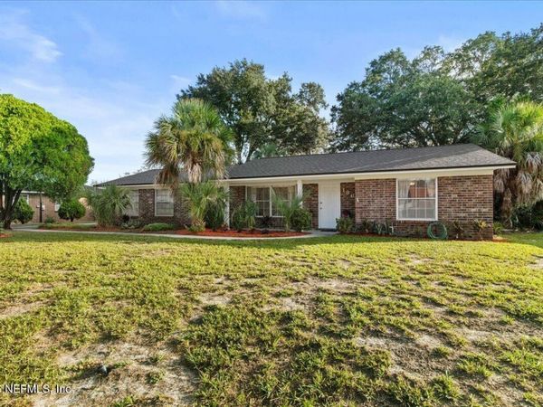 186 FOXRIDGE Road, Orange Park, FL 32065