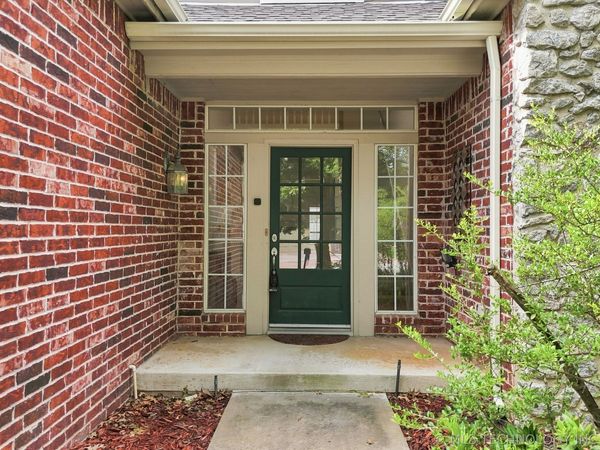 8752 E 102nd Street , Tulsa, OK 74133